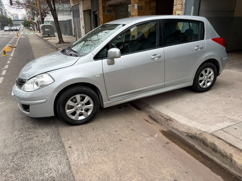 Nissan Tiida — foto 3